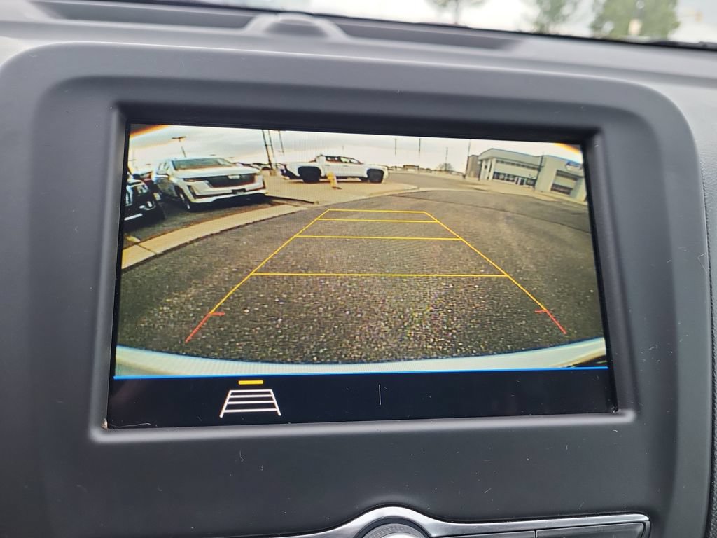Used 2019 Chevrolet Equinox LS FWD image 21