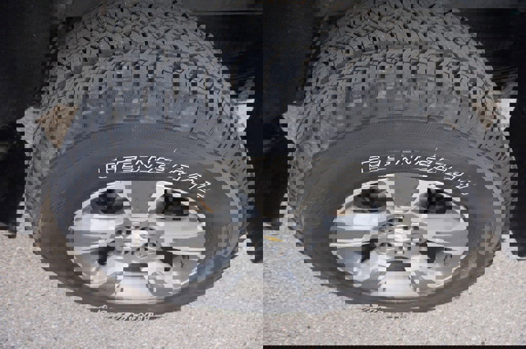 Used 2020 Chevrolet Colorado Z71 image 9