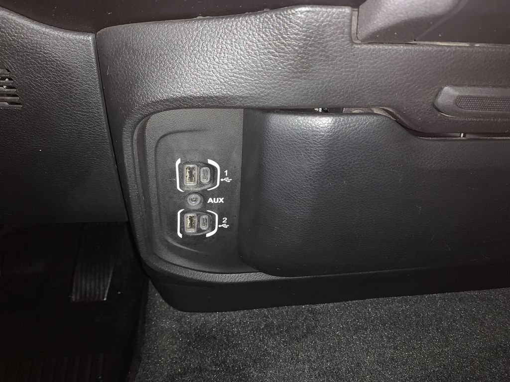 Used 2022 RAM 1500 Big Horn AWD/4WD image 50
