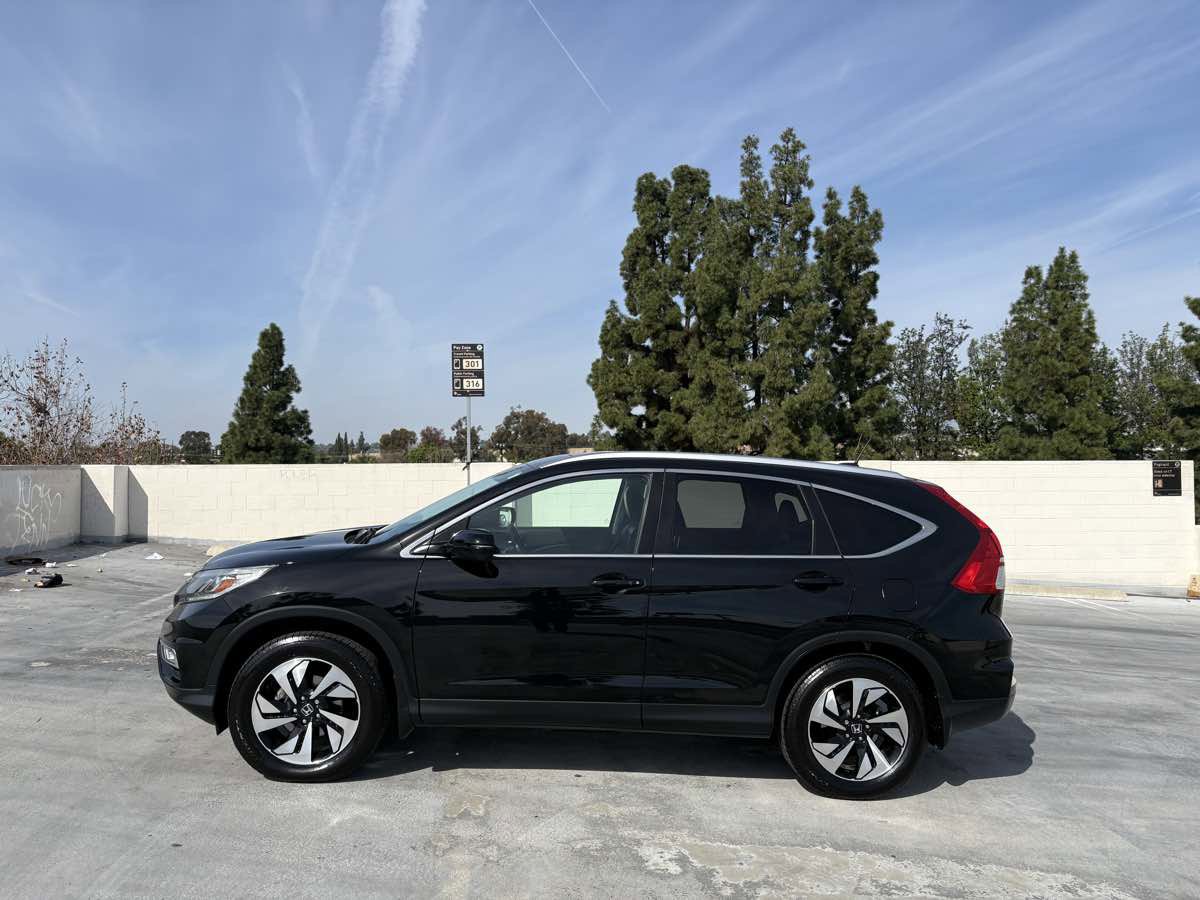 Used 2016 Honda CR-V Touring image 4