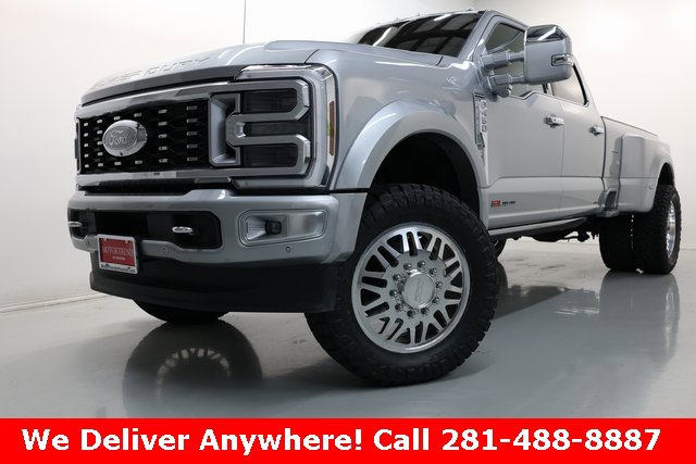 Used 2024 Ford F450 Platinum image 2