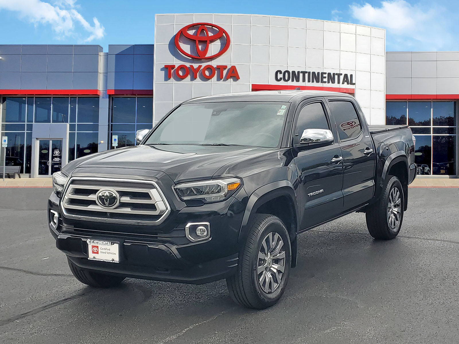 Certified 2023 Toyota Tacoma Limited AWD/4WD image 3