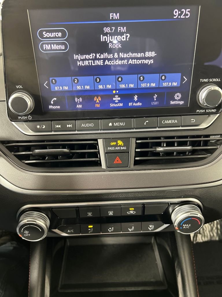 Used 2024 Nissan Altima 2.5 SR image 14