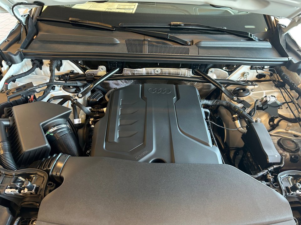 New 2025 Audi Q5 Prestige image 16