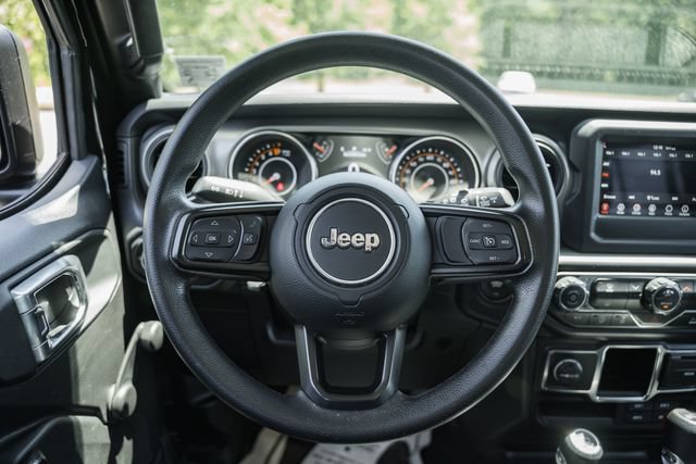 Used 2022 Jeep Wrangler Unlimited Sport AWD/4WD image 35