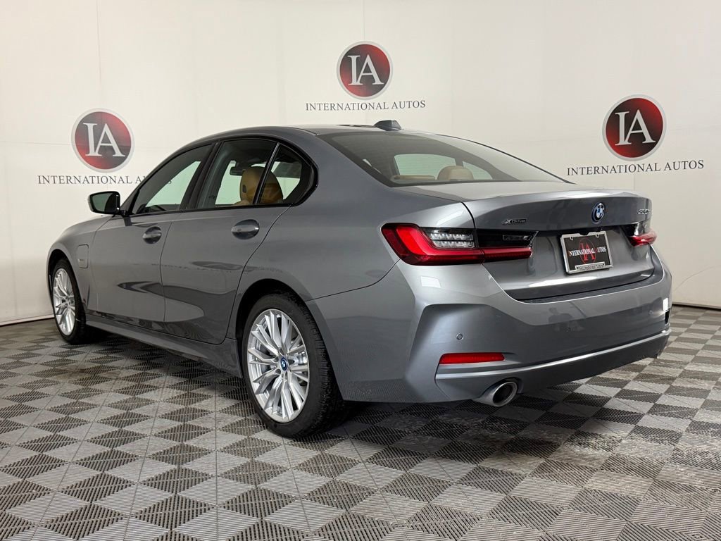 Certified 2023 BMW 330e xDrive w/ Premium Package image 7