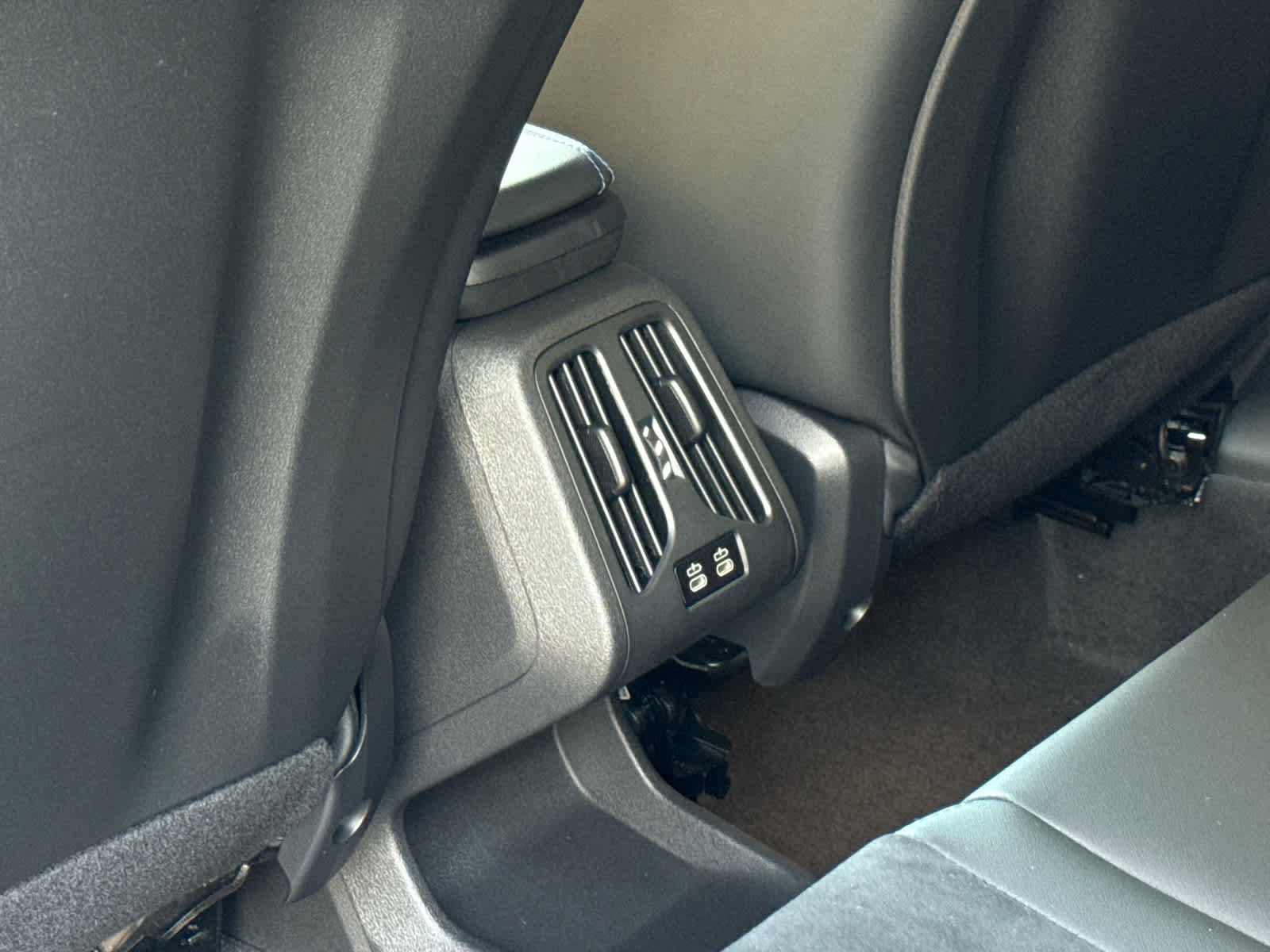 New 2026 BMW X2 M35i w/ Technology Package AWD/4WD image 18