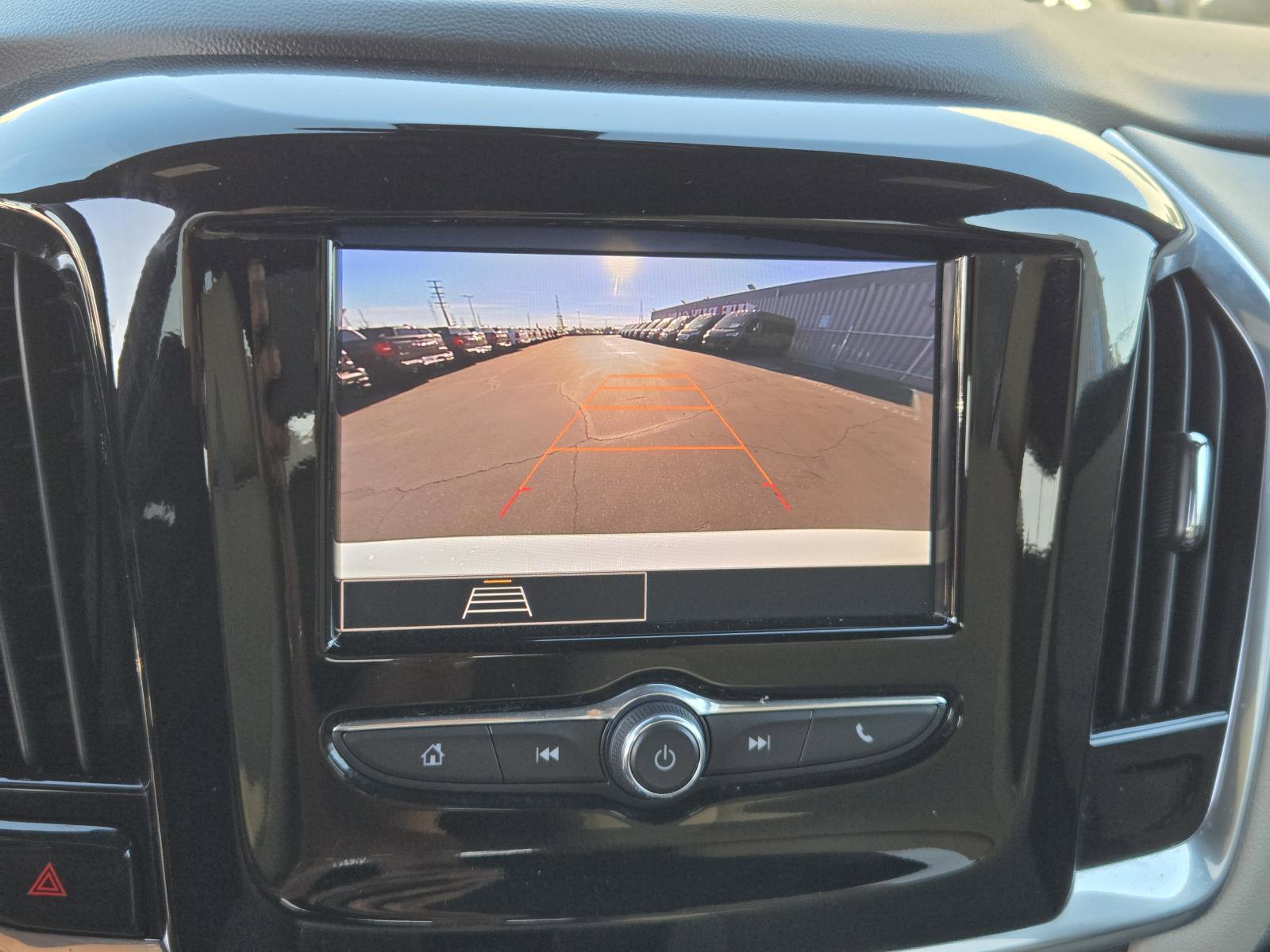 Used 2023 Chevrolet Traverse LS image 8