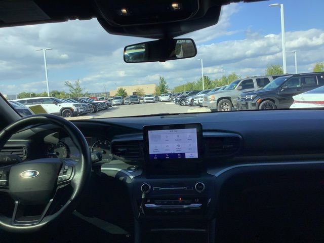 Used 2020 Ford Explorer XLT w/ Comfort Package image 25