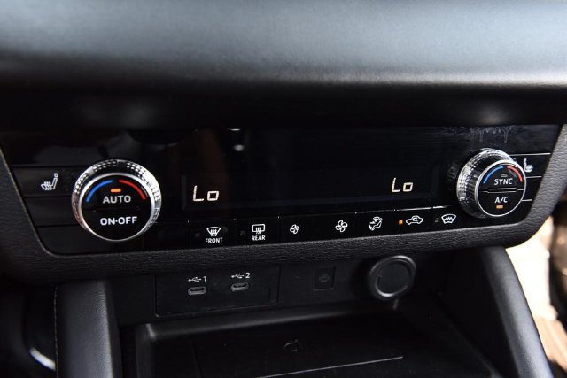 Used 2025 Mitsubishi Outlander SE AWD/4WD image 19
