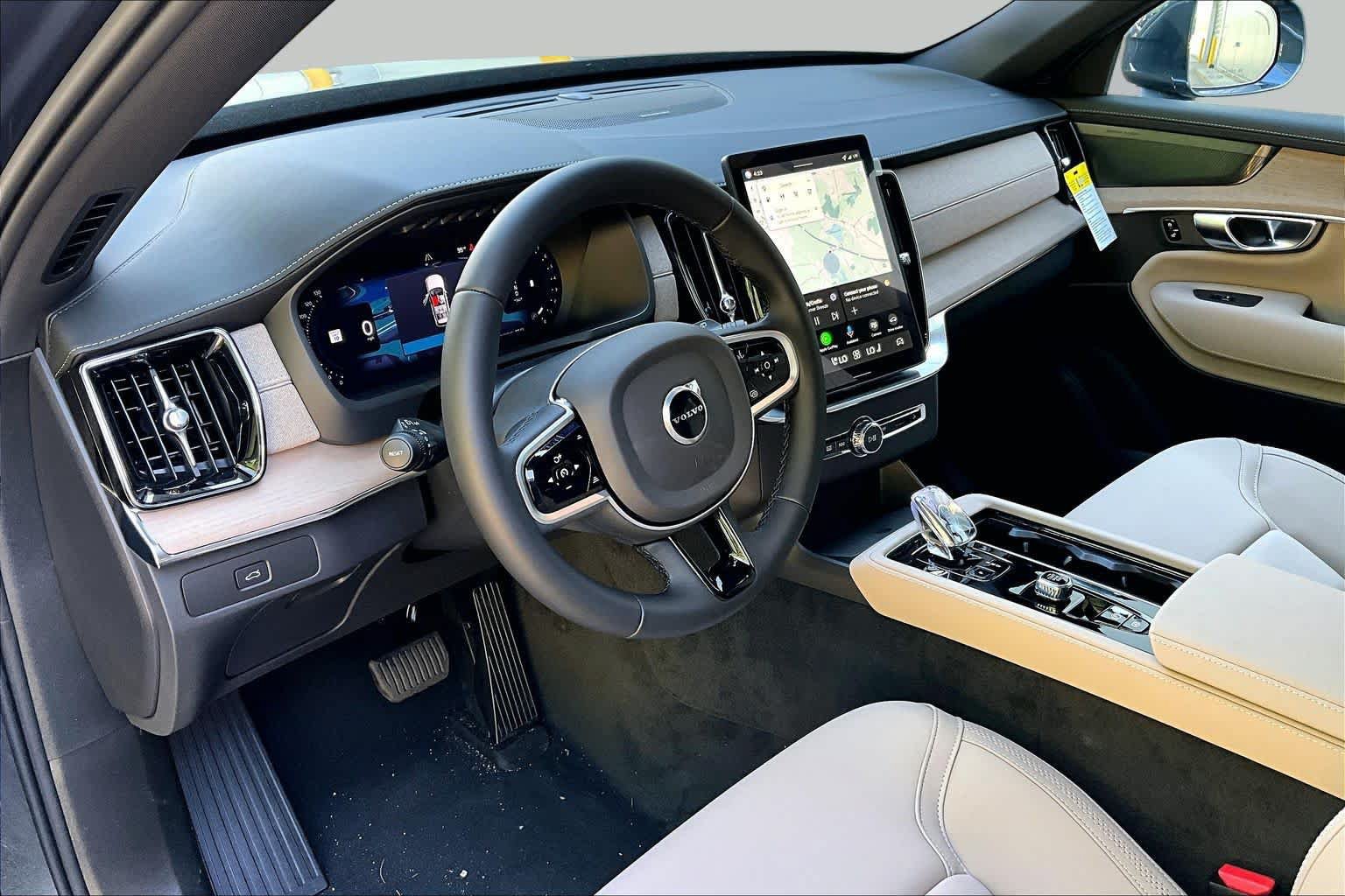 New 2026 Volvo XC90 B6 Plus w/ Protection Package Premier AWD/4WD image 9