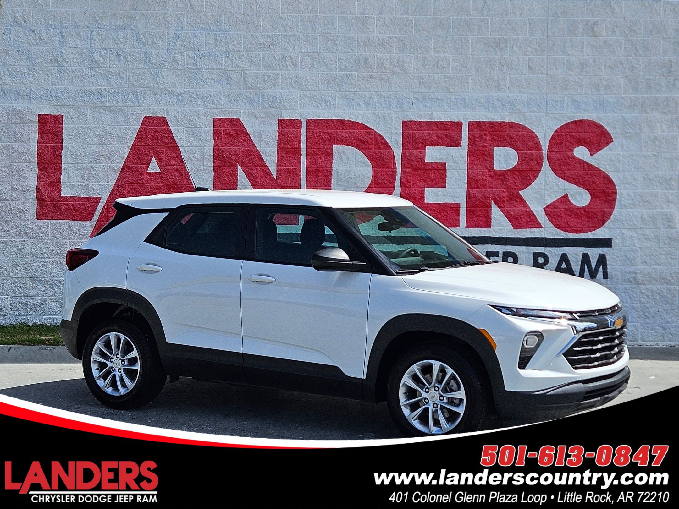 Used 2024 Chevrolet TrailBlazer LS w/ LS Confidence Package image 1