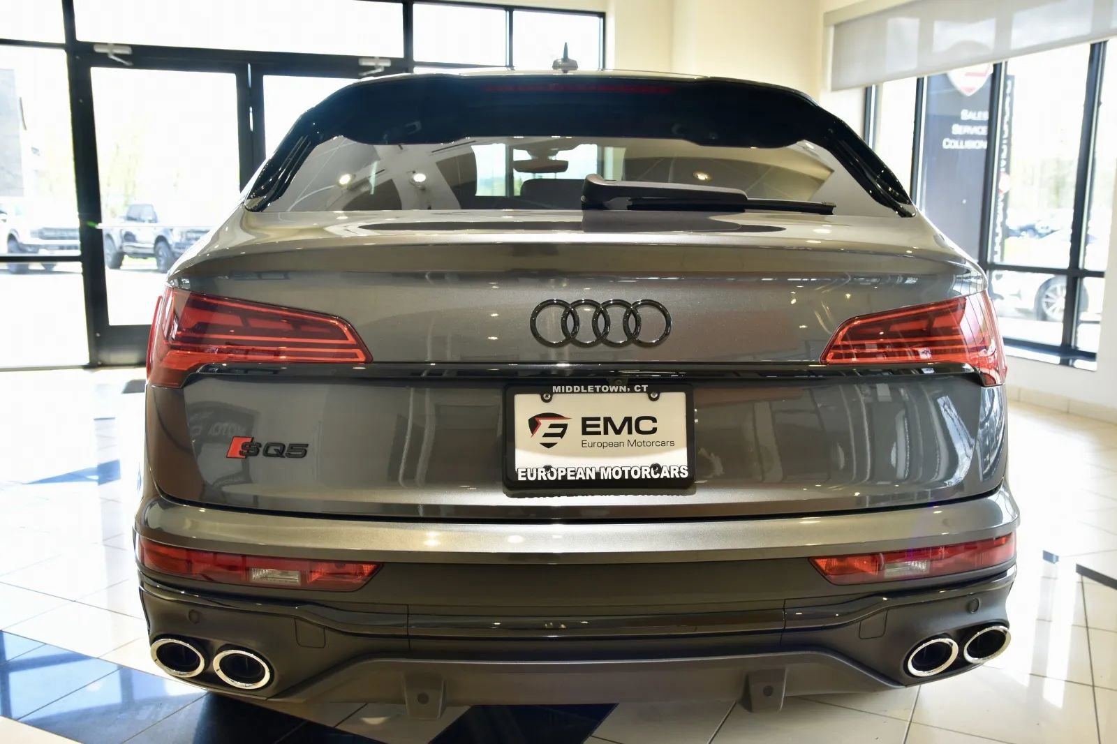 Used 2024 Audi SQ5 Premium Plus w/ S Sport Package AWD/4WD image 5