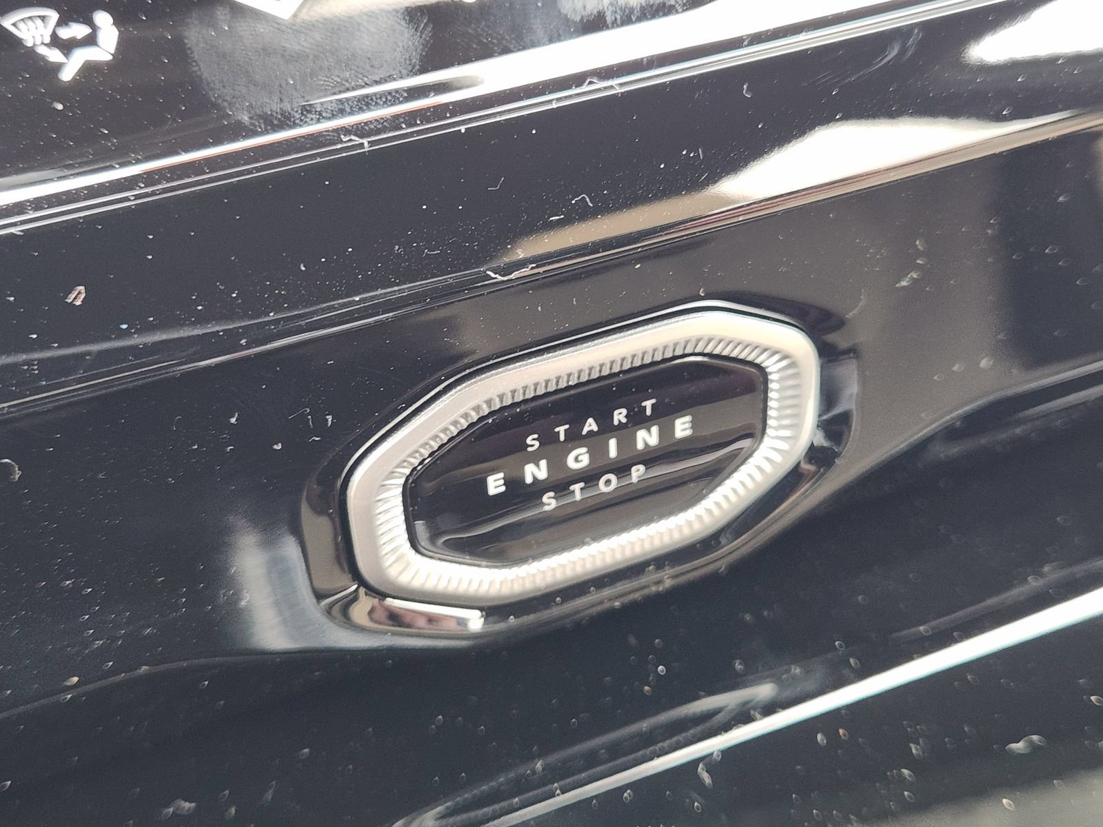 New 2026 Jeep Grand Cherokee Limited RWD image 18