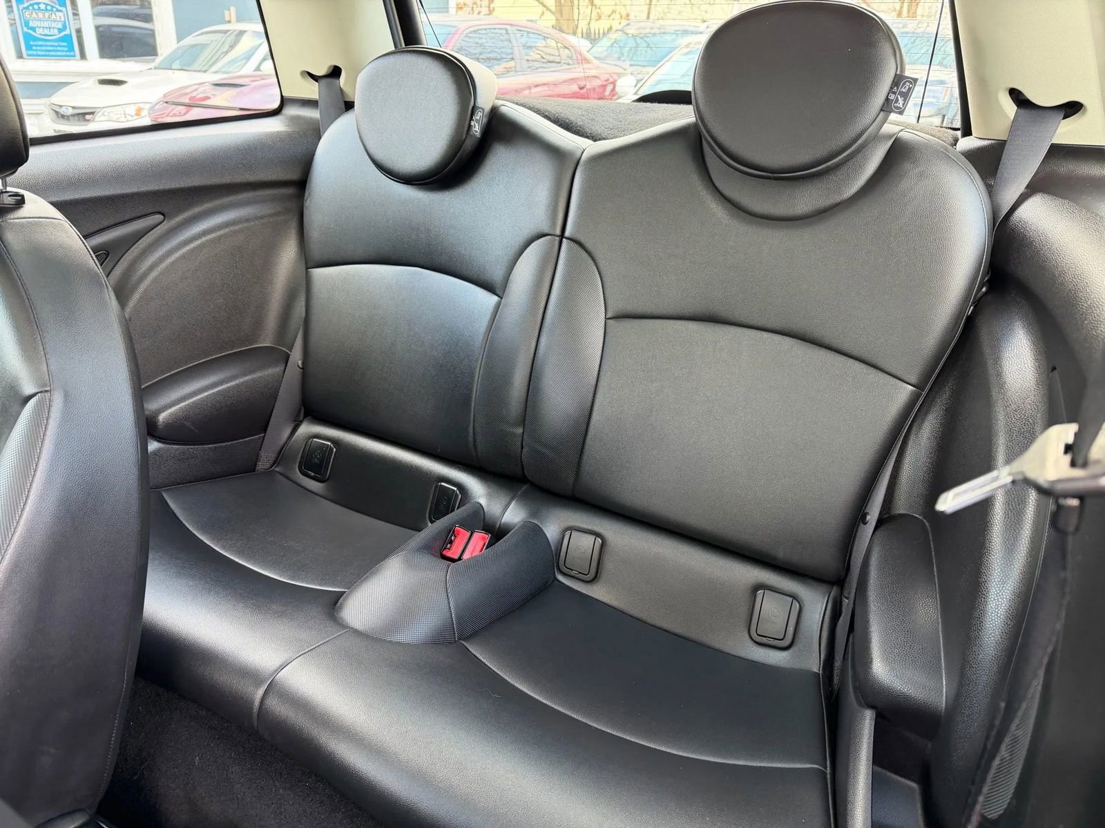 Used 2012 MINI Cooper Hardtop image 16