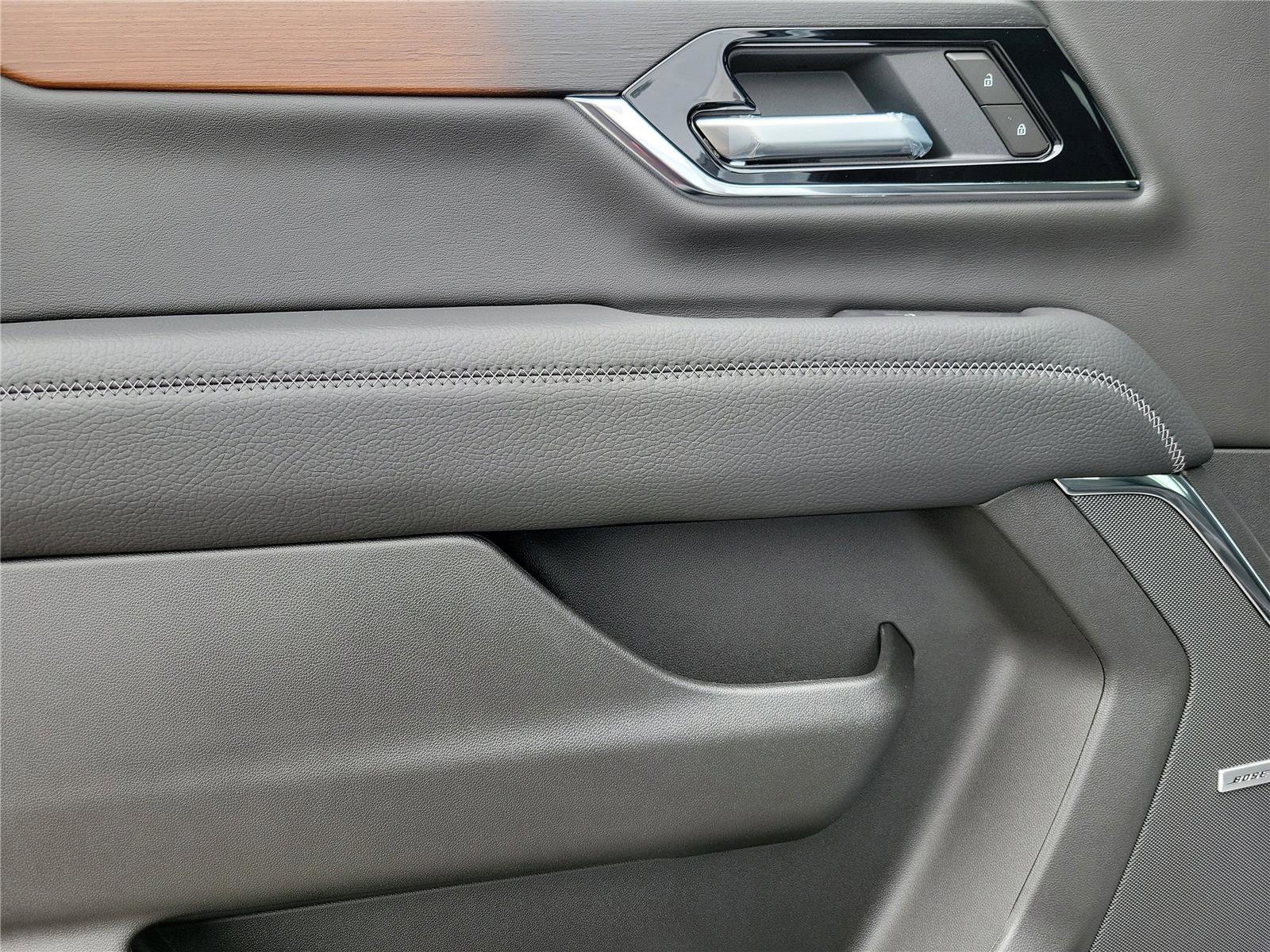 New 2026 GMC Yukon XL Denali w/ Sun & Power Step Package image 16