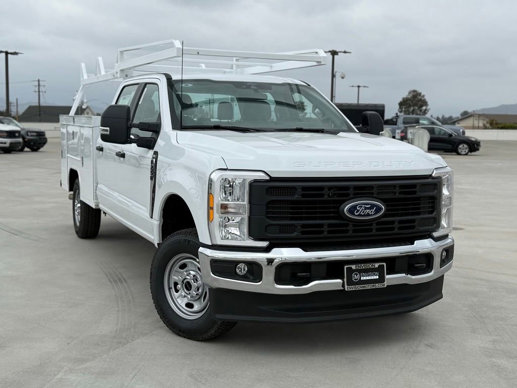 New 2026 Ford F250 XL w/ XL Chrome Package AWD/4WD image 2