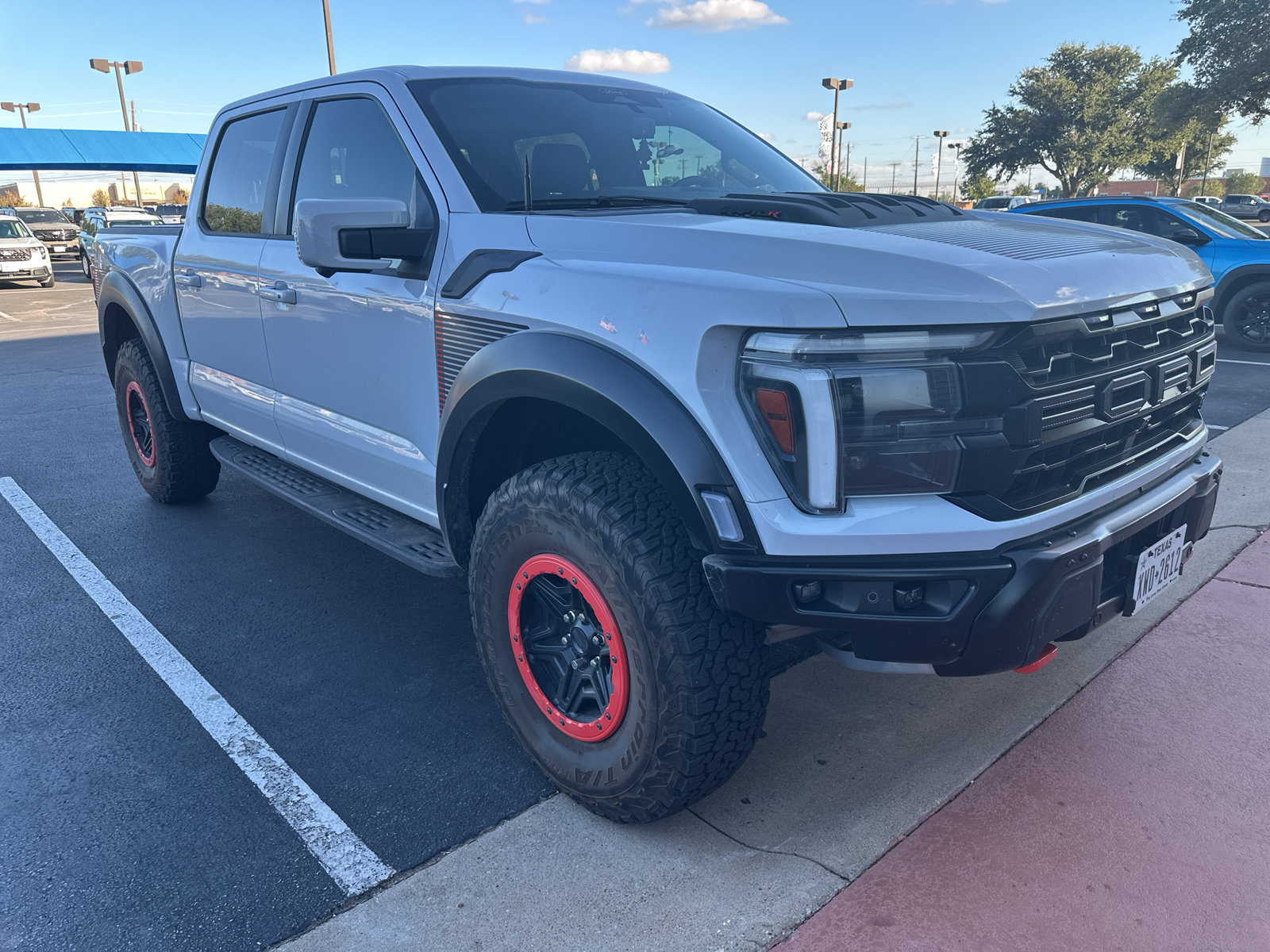 Used 2025 Ford F150 Raptor w/ Equipment Group 803A Raptor R AWD/4WD image 2