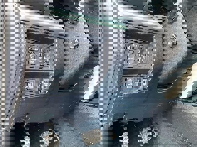 Used 2021 Toyota Tundra Platinum AWD/4WD image 29