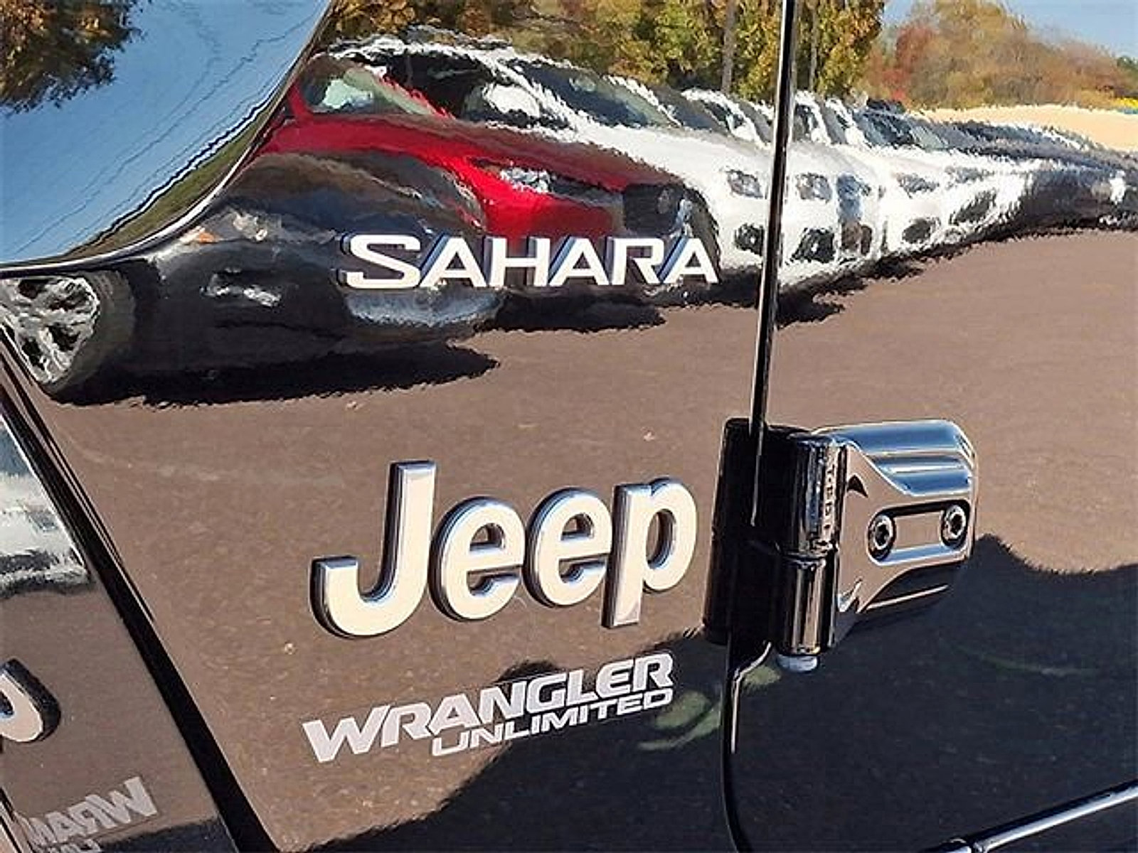 Used 2021 Jeep Wrangler Unlimited Sahara AWD/4WD image 29