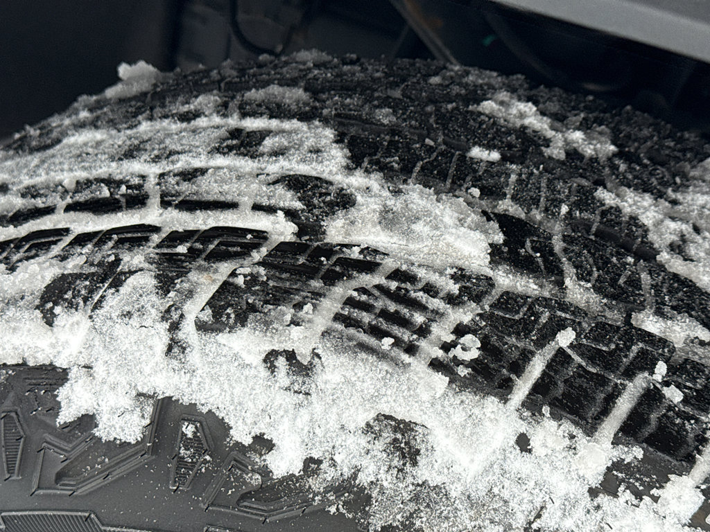 Used 2023 Chevrolet Colorado Trail Boss w/ Technology Package image 10