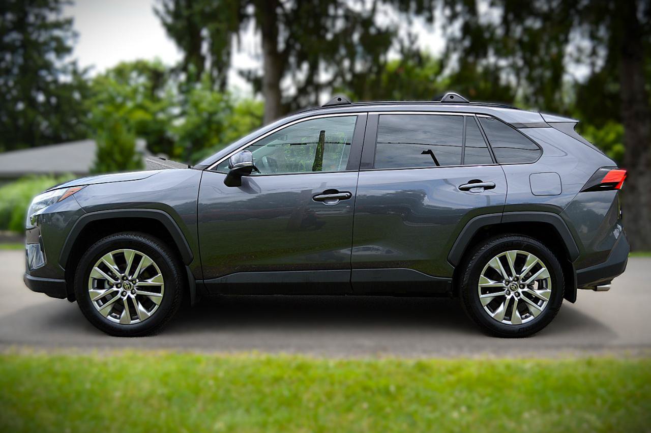 Used 2024 Toyota RAV4 XLE Premium w/ Weather Package AWD/4WD image 8