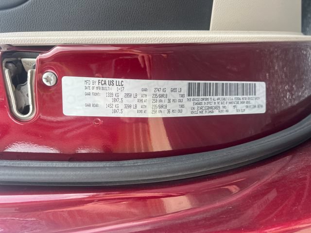 Used 2017 Chrysler Pacifica Touring-L Plus w/ Advanced Safetytec Group FWD image 31