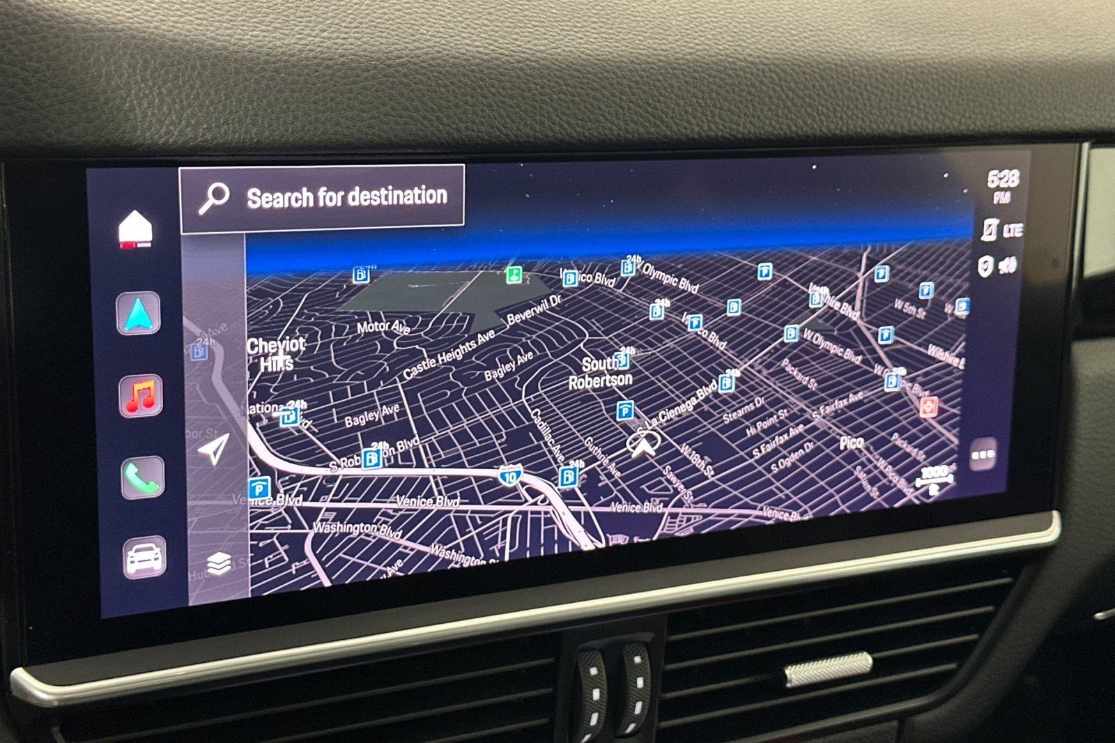 Used 2023 Porsche Cayenne Coupe image 18