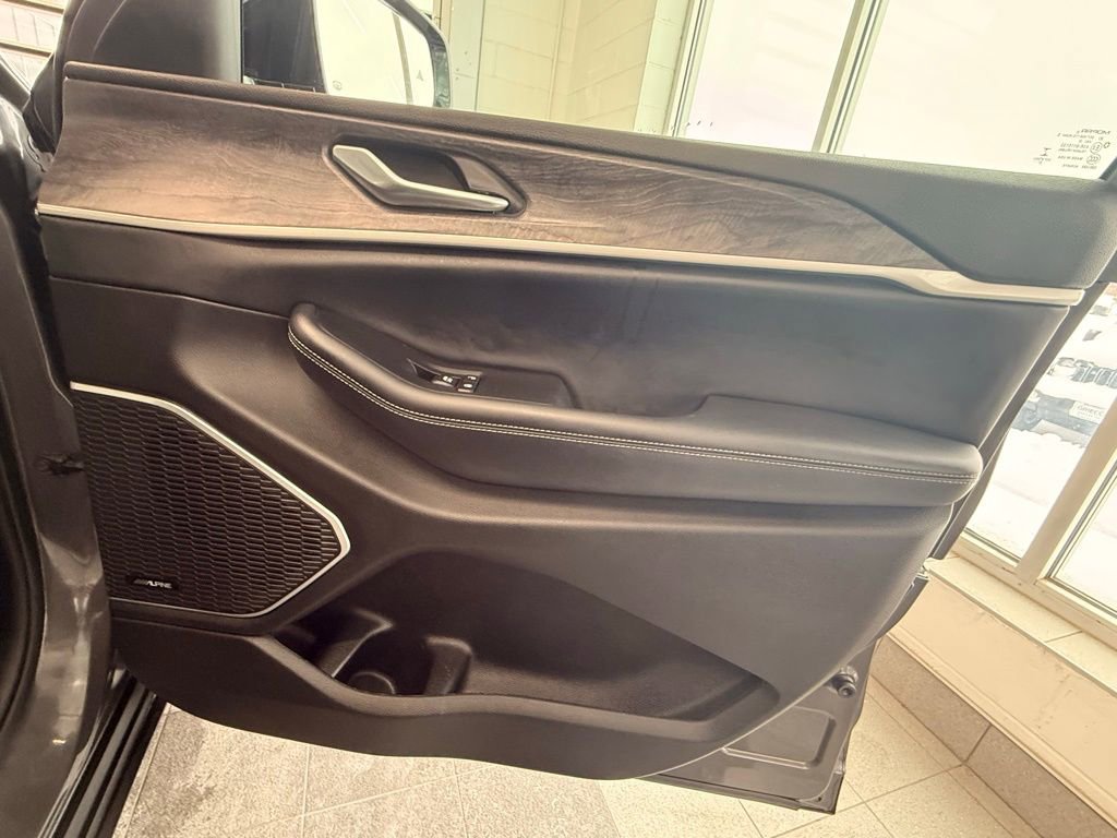 Used 2022 Jeep Grand Cherokee Limited 4xe image 42