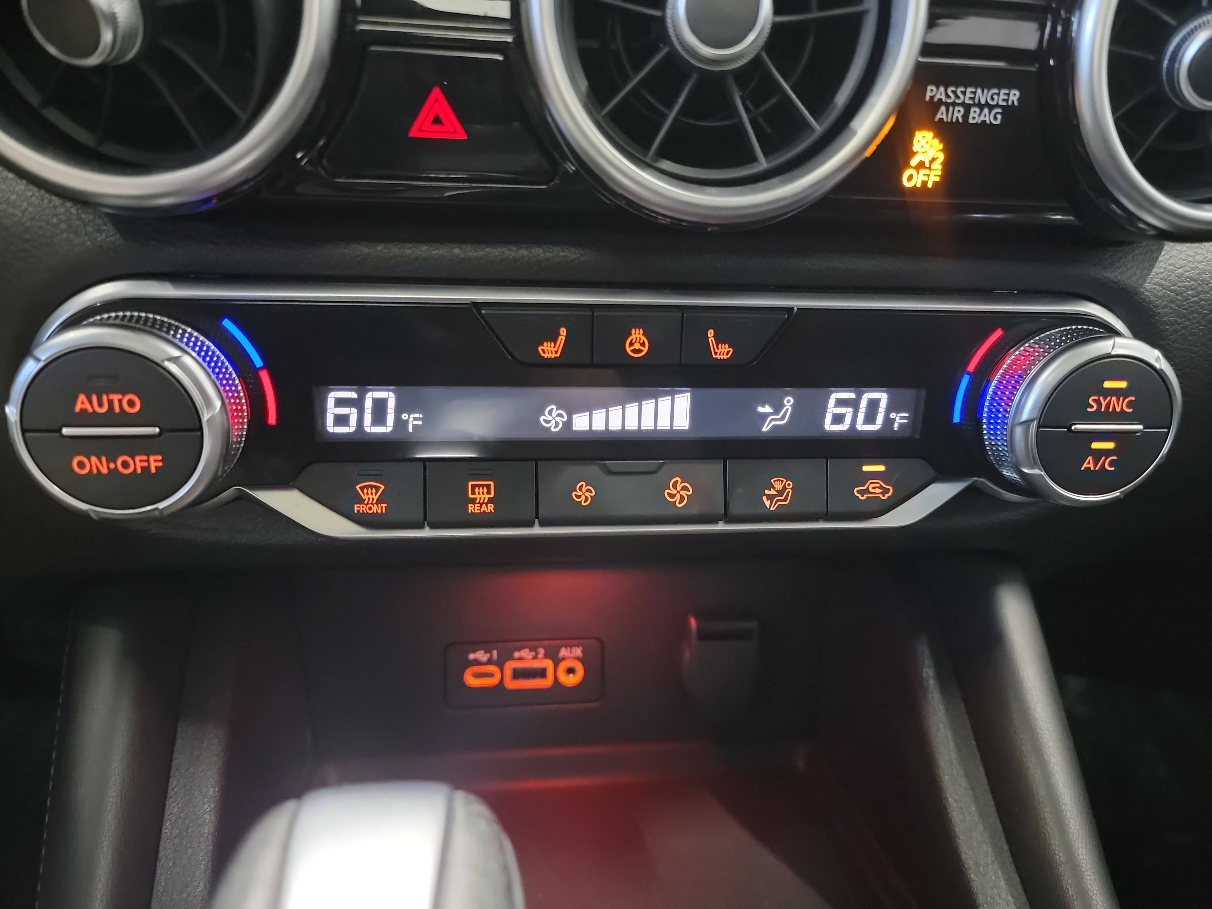 Used 2023 Nissan Sentra SR w/ SR Premium Package FWD image 21