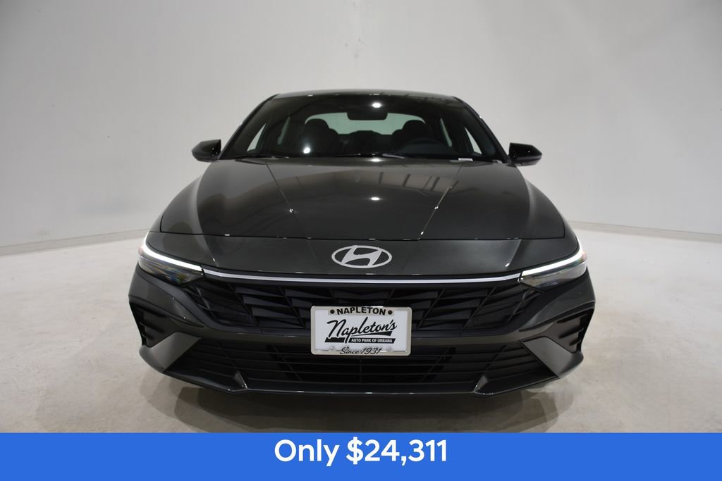 New 2026 Hyundai Elantra Sport image 2
