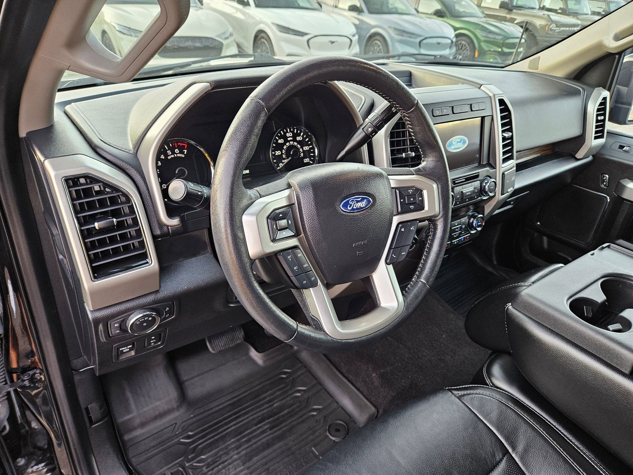 Used 2020 Ford F150 Lariat w/ Equipment Group 501A Mid image 16