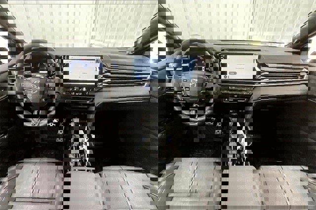 Used 2025 Toyota Camry XSE w/ Premium Plus Package image 15