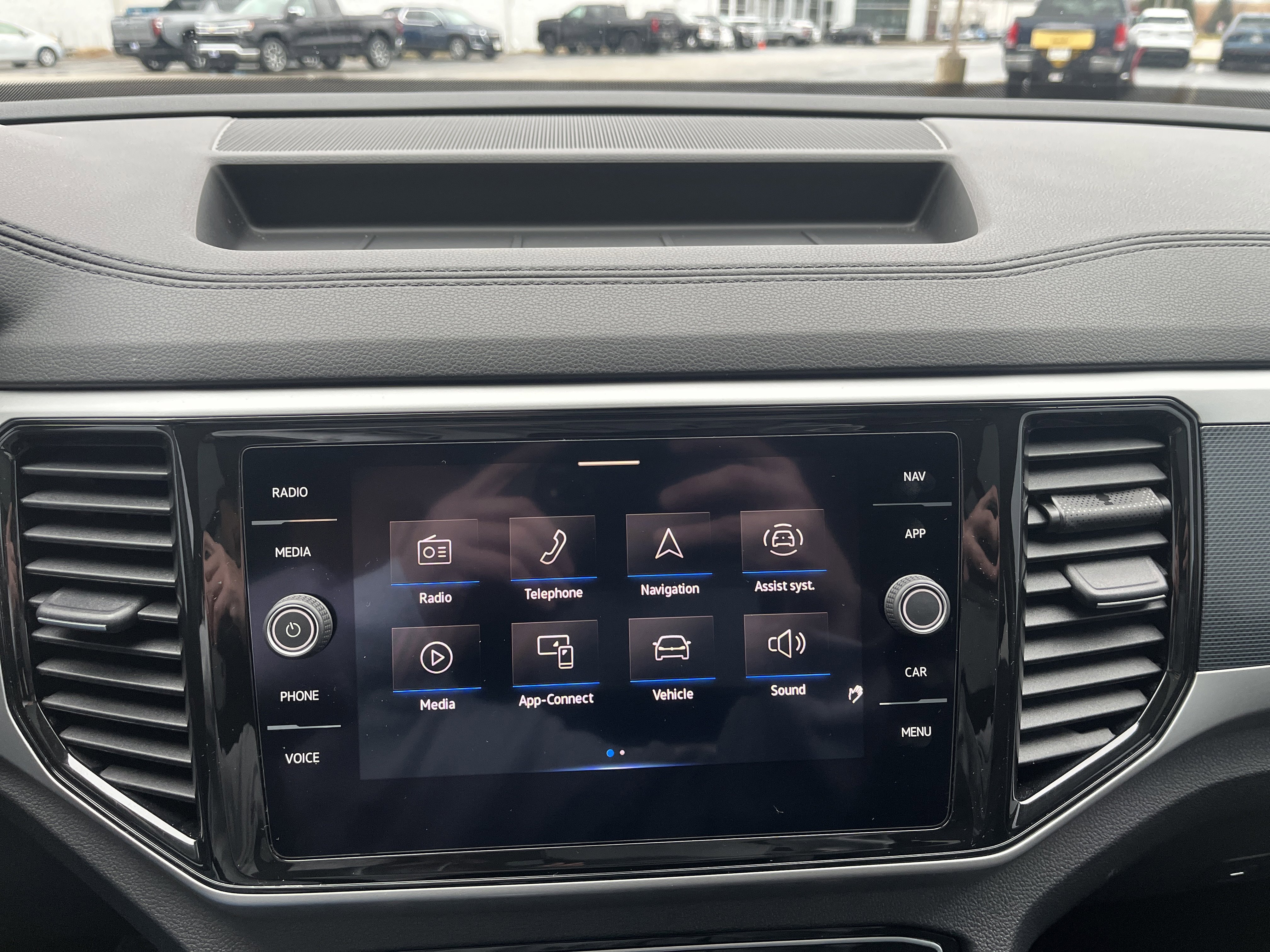 Used 2021 Volkswagen Atlas SEL Premium image 30