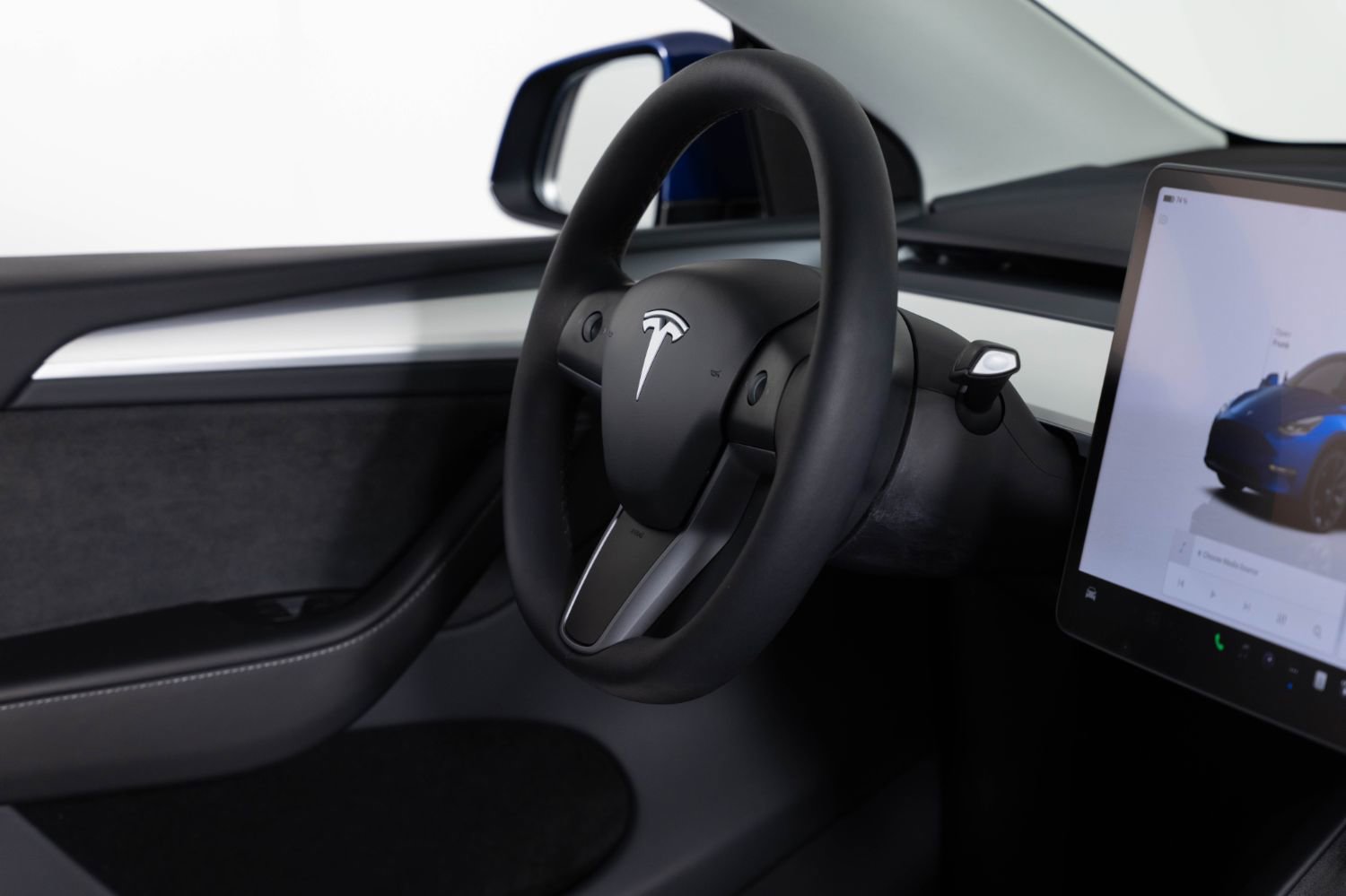 Used 2024 Tesla Model Y Long Range image 27