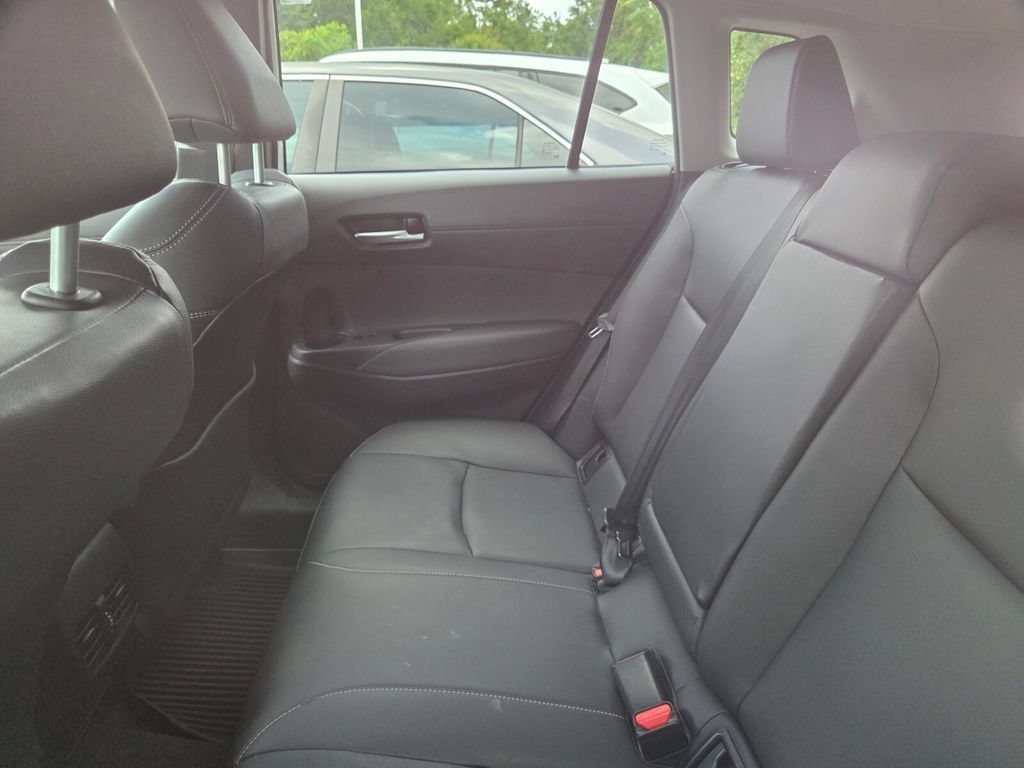 Certified 2023 Toyota Corolla Cross XLE FWD image 6