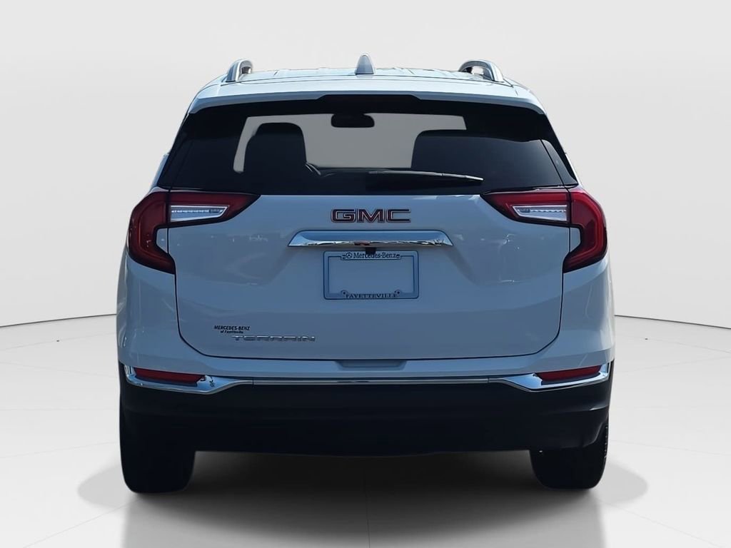 Used 2023 GMC Terrain SLT w/ Infotainment Package II FWD image 7