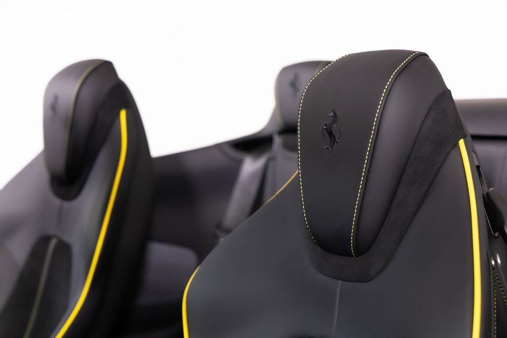 Used 2025 Ferrari Roma Spider RWD image 43