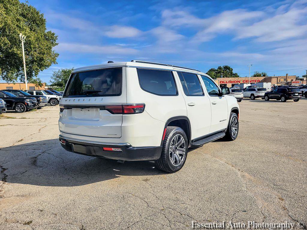 Certified 2024 Jeep Wagoneer Series II w/ Flexible Seating Group RWD image 13