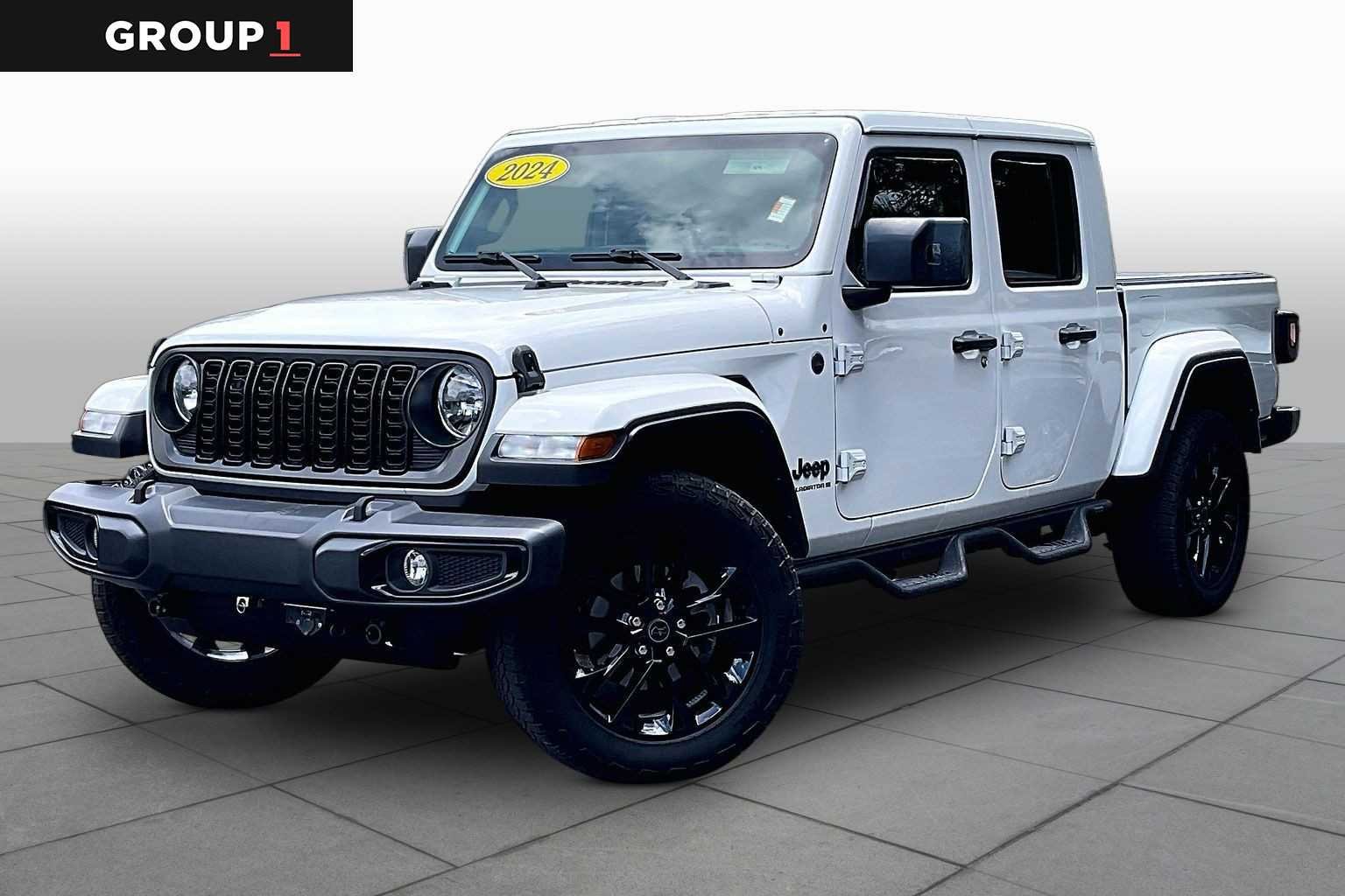 Used 2024 Jeep Gladiator Sport AWD/4WD image 1