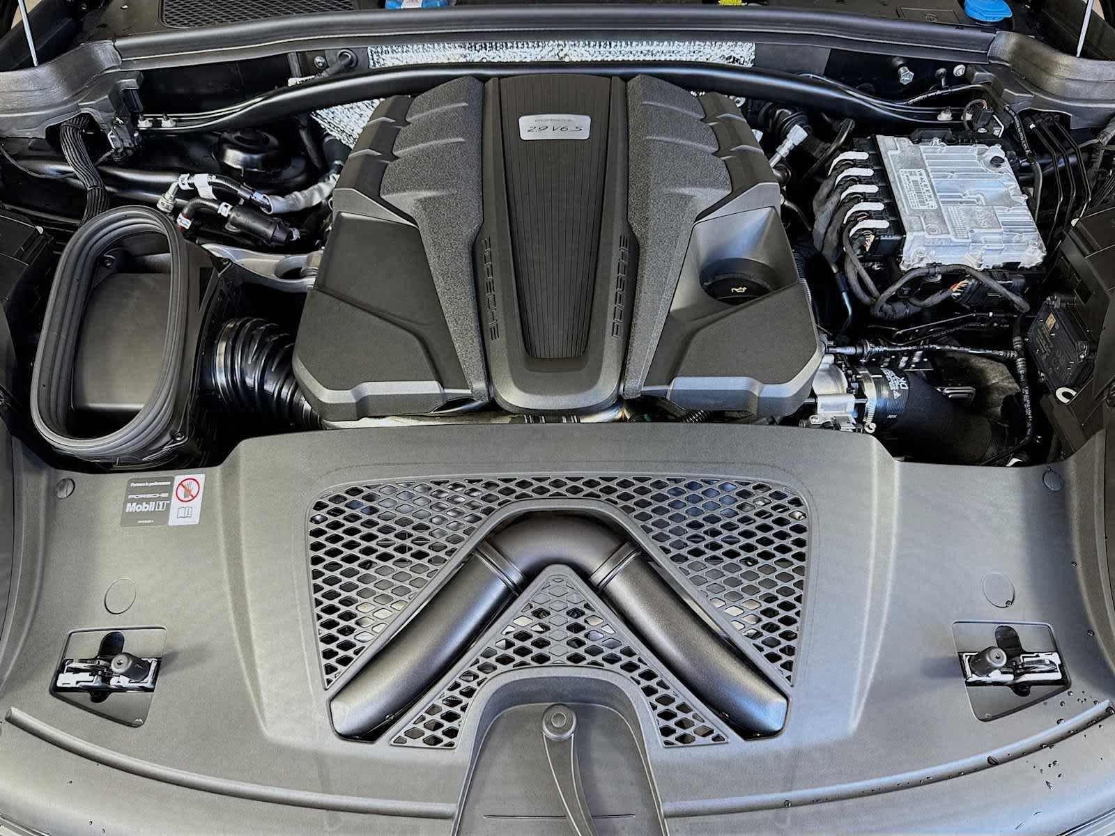 New 2026 Porsche Macan S AWD/4WD image 51