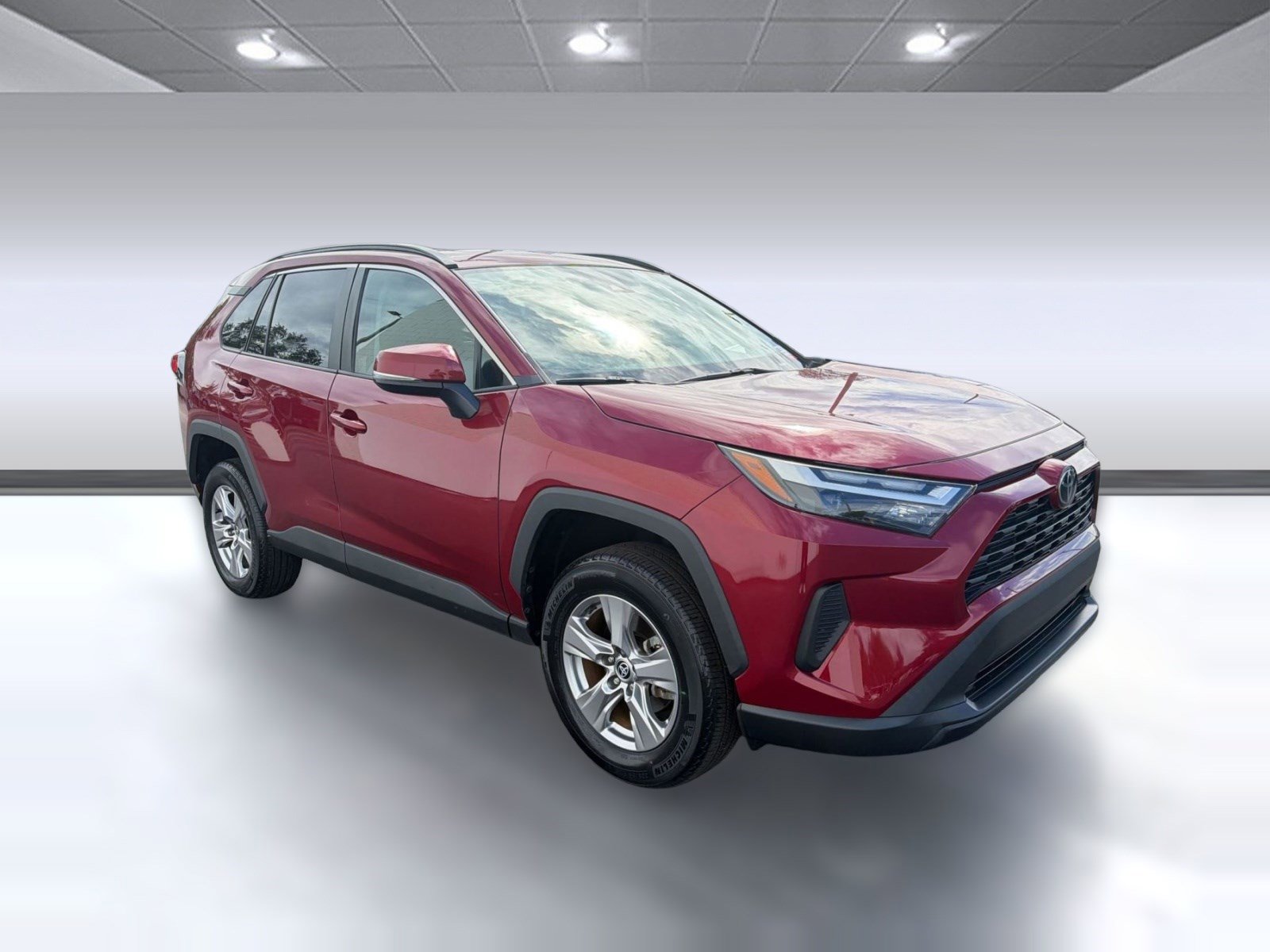 Used 2023 Toyota RAV4 XLE w/ Convenience Package FWD image 6