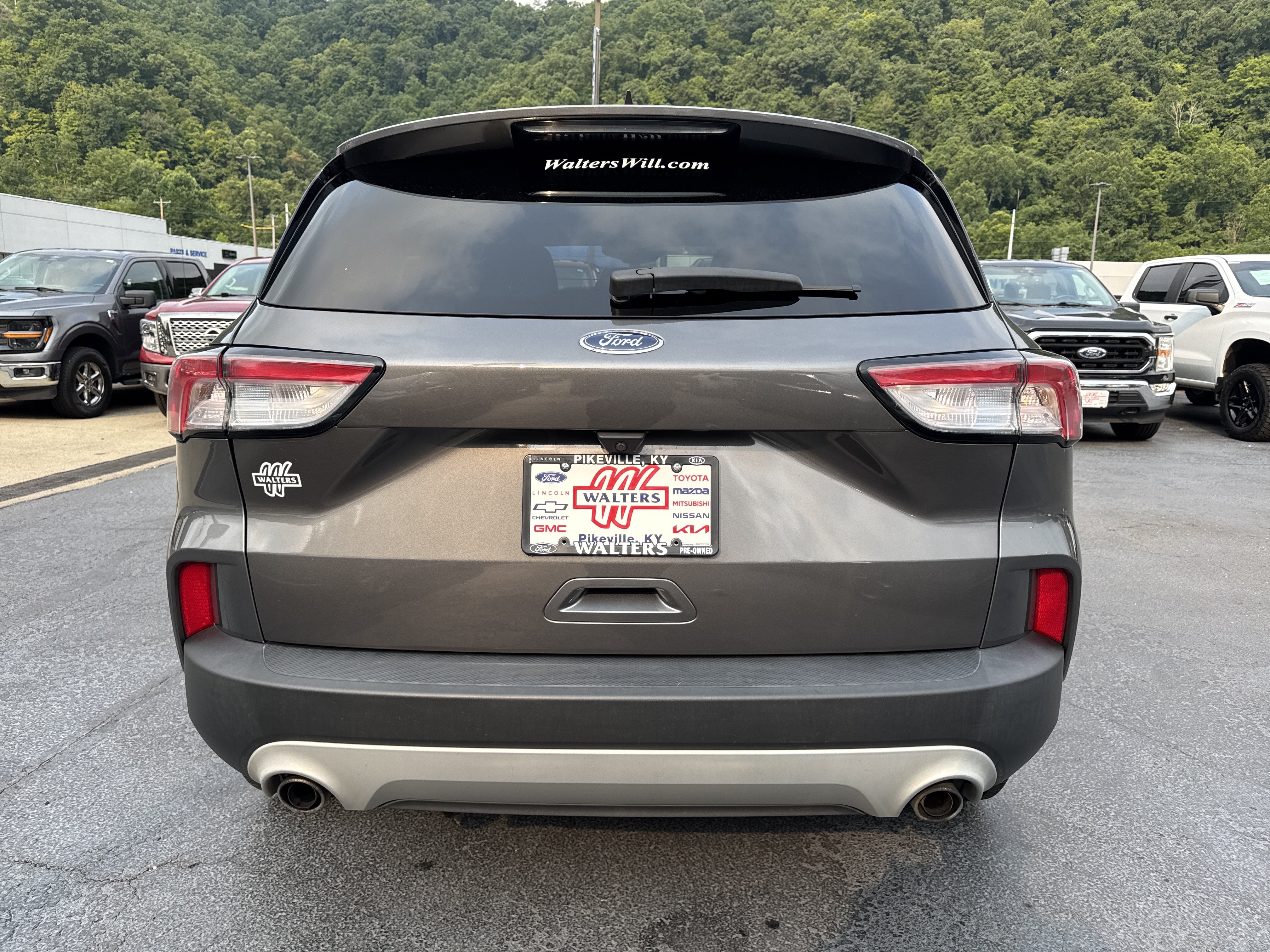 Used 2022 Ford Escape SE w/ Cold Weather Package AWD/4WD image 6