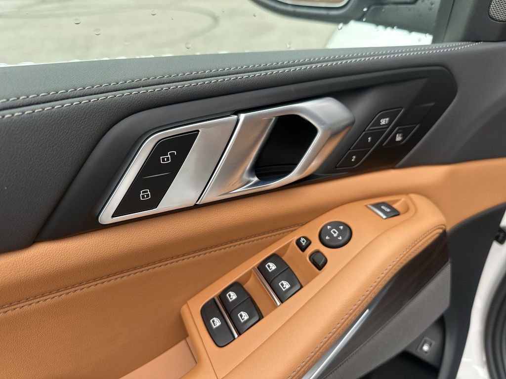 New 2026 BMW X5 xDrive50e w/ Climate Comfort Package image 14