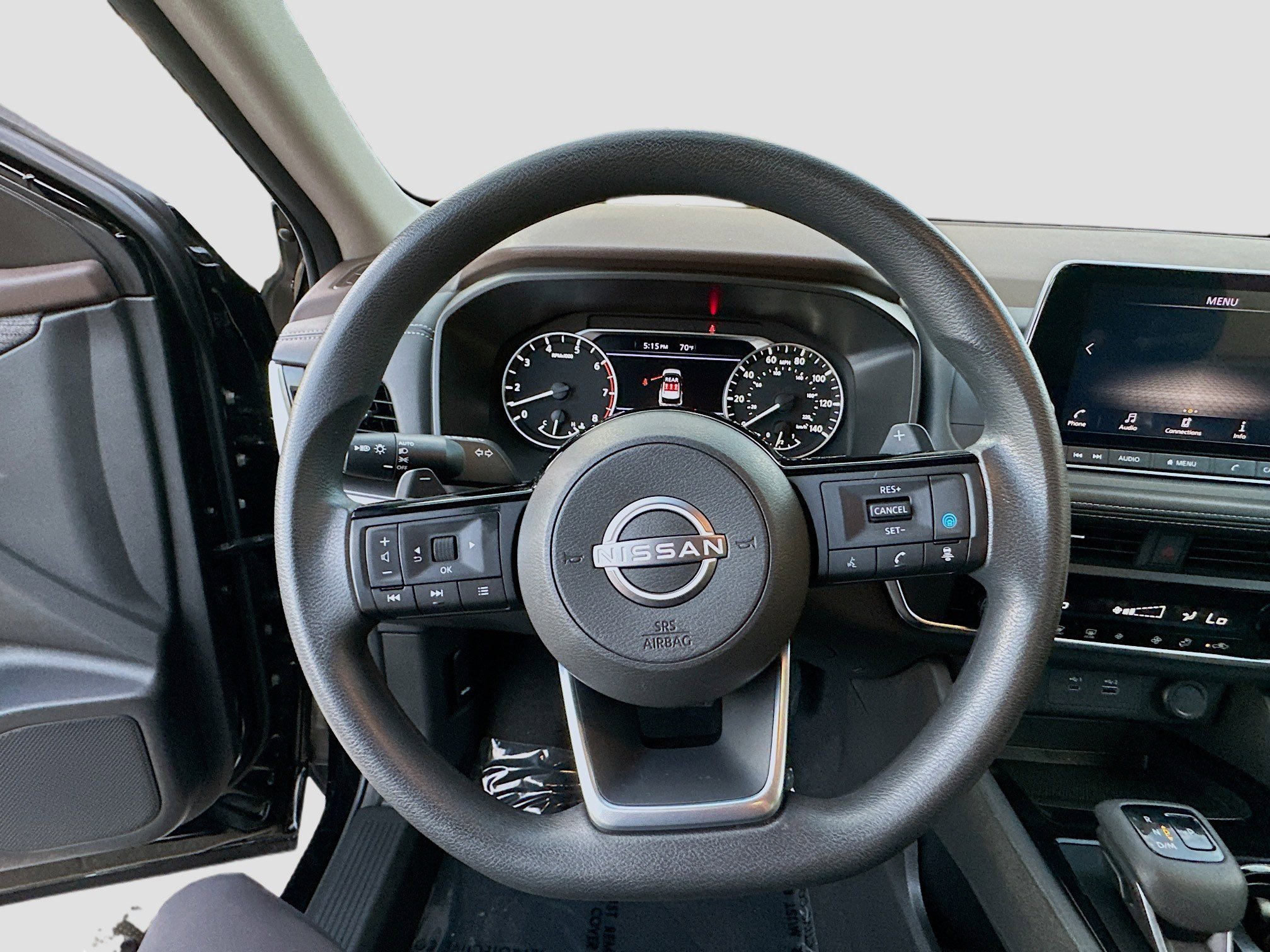 Used 2023 Nissan Rogue SV image 10