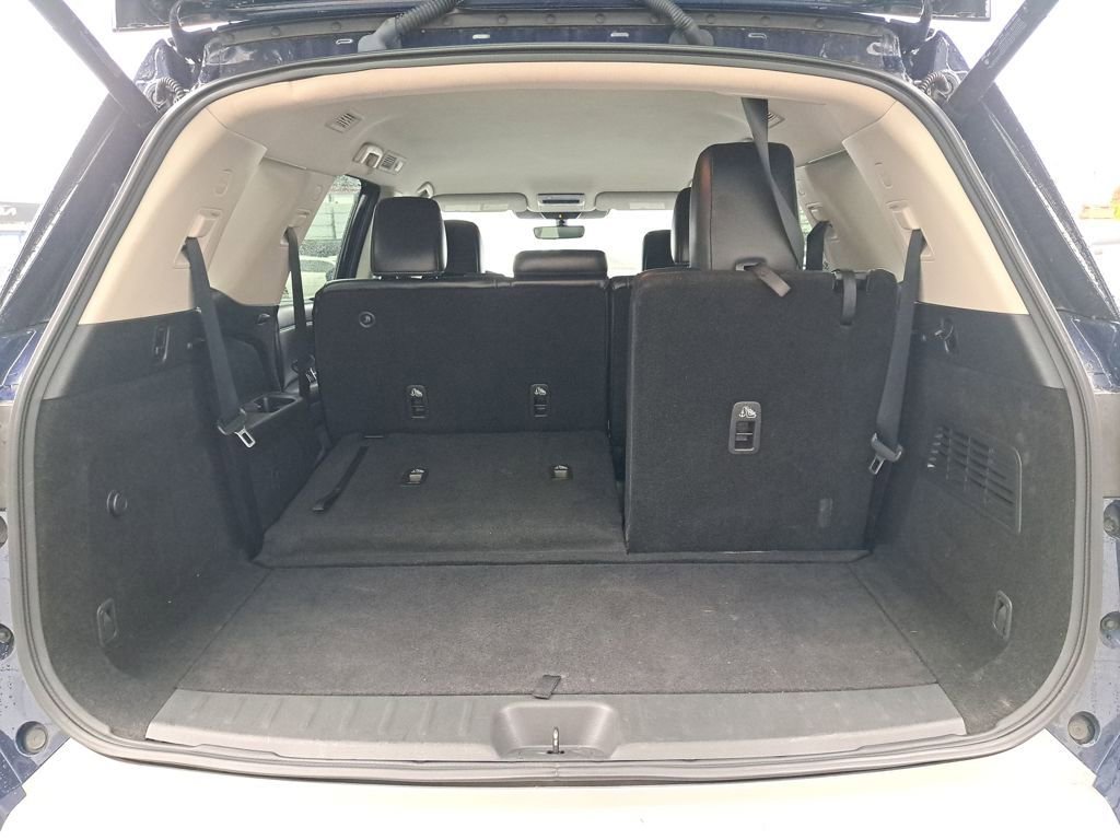 Used 2023 Nissan Pathfinder SL image 29