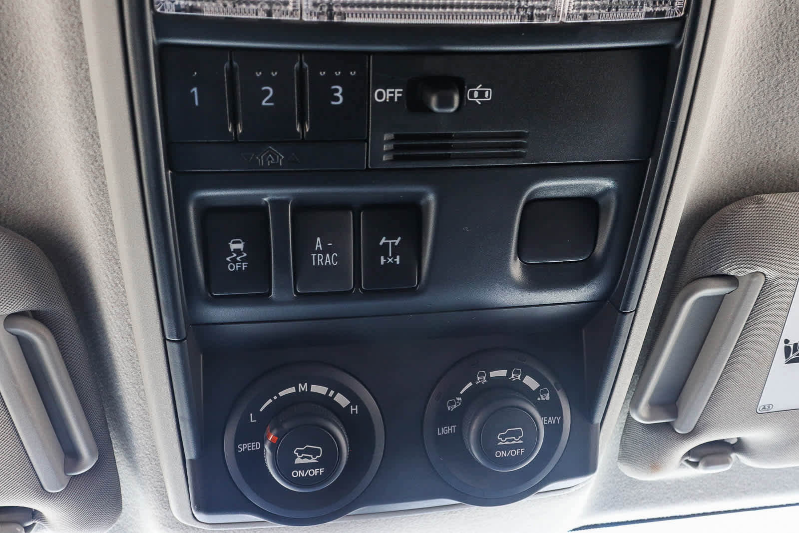 Used 2019 Toyota 4Runner TRD Off-Road Premium AWD/4WD image 40