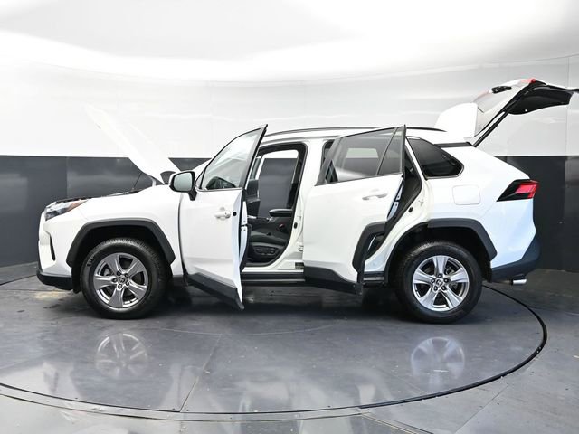 Used 2022 Toyota RAV4 XLE w/ Convenience Package image 42