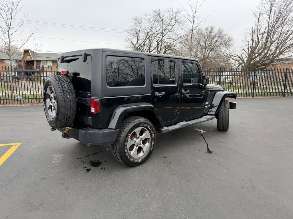 Used 2016 Jeep Wrangler Unlimited Sahara w/ Connectivity Group image 7