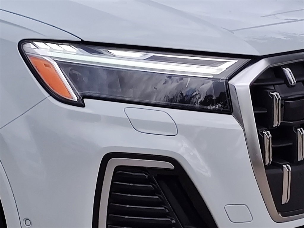 Certified 2025 Audi Q7 2.0T Premium image 16